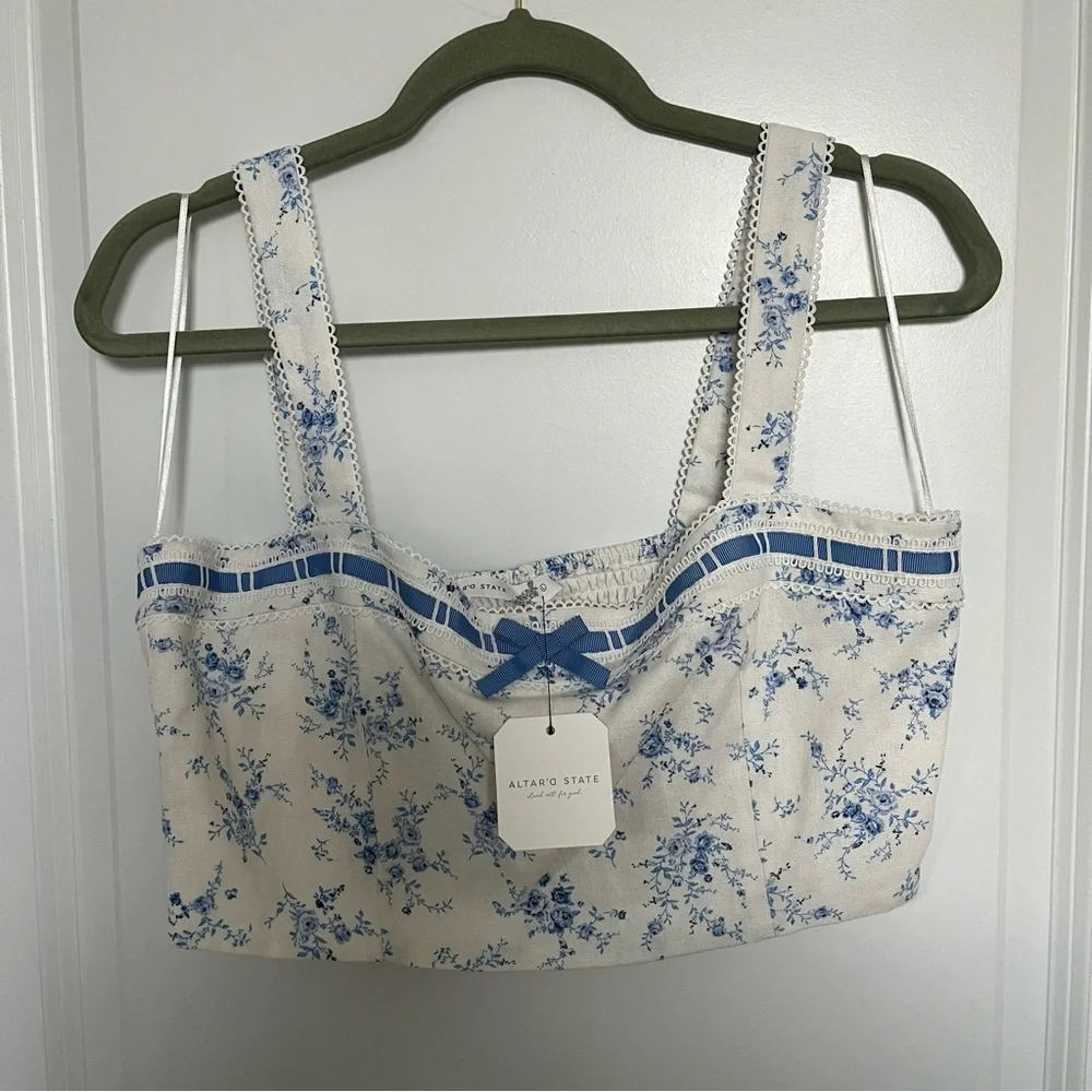 NEW Altar’d State Blue Floral Crop Top Size Large NWT - Picture 6 of 9
